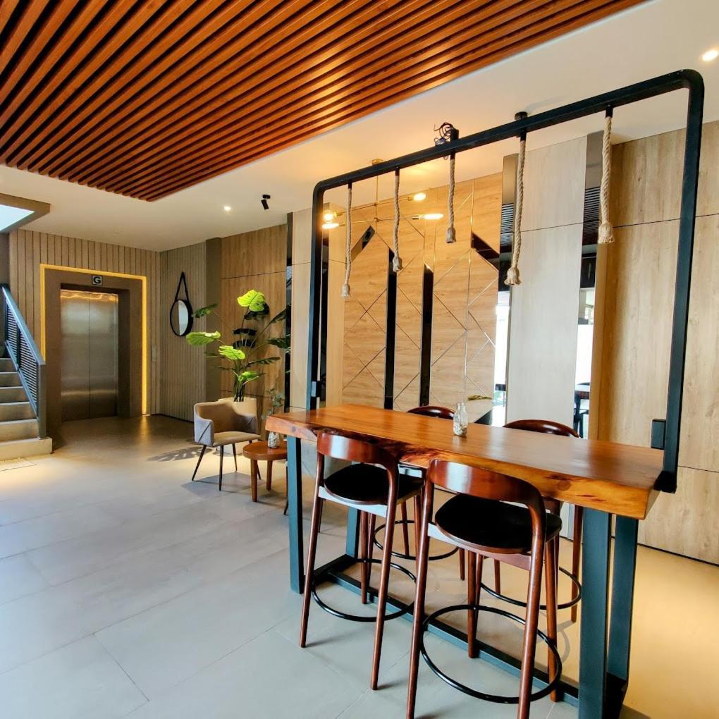 The Mango Suites By Flat06 Jakarta Exterior foto